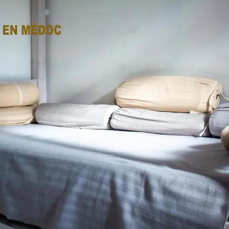 Bureau Lesparre-medoc, Les Pins